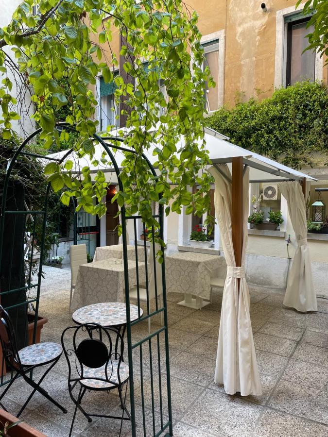 Hotel Apostoli Garden Venice Exterior photo